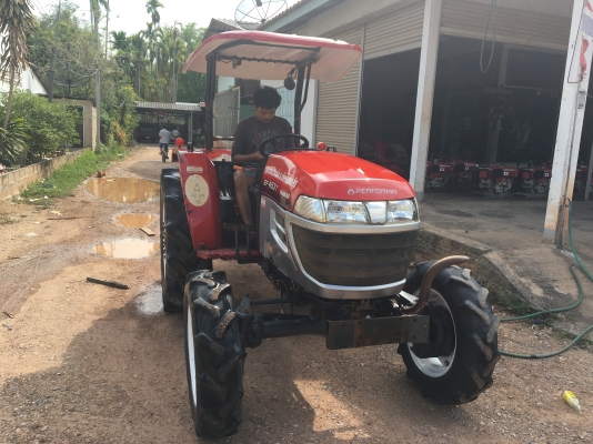 ขายรถไถยันม่าร์453T ราคา265000บาท  มีผาน6หนึ่งอัน พร้อมใช้งานสายๆครับสนใจ โทร0813655997 อำพร พาเจริญ ต วังบัว อ คลองขลุง จ กำแพงเพชร