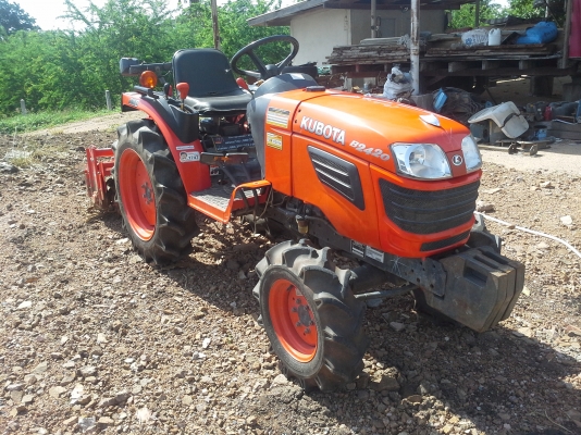 ขายคูโบต้า 24 แรง สนใจติดต่อโทร088-4267077
