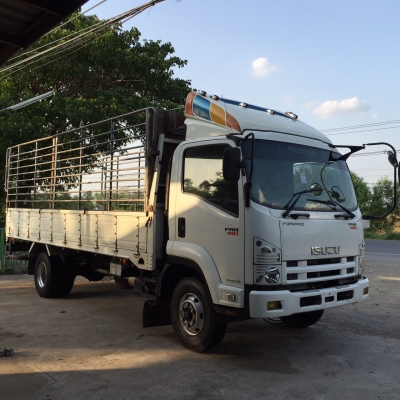 ขาย6ล้อFRR190 หัวตึก ยูโร3 จดปี55 กระบะพร้อมคอกยาว5.50เมตร