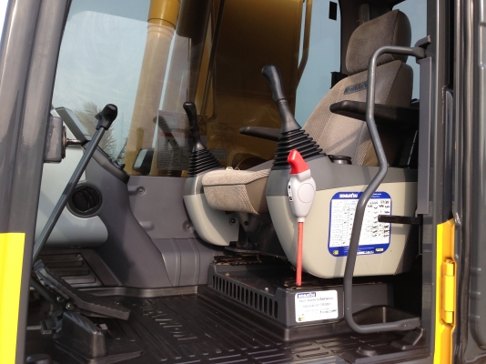 ขาย KOMATSU PC 200-8 MO รถสวยมากๆ 3000 ชั่วโมง สนใจติดต่อเจ้าของโดยตรง 081-4283210 ไอดีไลน์ Adul.14