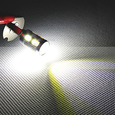 หลอดไฟ LED จำนวน 1 ชุด มีสองหลอด หน้ารถหน้าแปลนชนิด H3 ไฟตัดหมอก, ไฟวิ่งกลางวัน