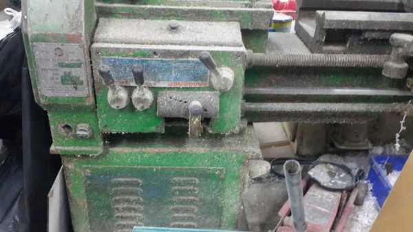 ขายกลึง5ฟุต3เพลาของใต้หวันราคาเบาๆครับ ขายกลึง5ฟุต3เพลาของใต้หวันราคาเบาๆครับ