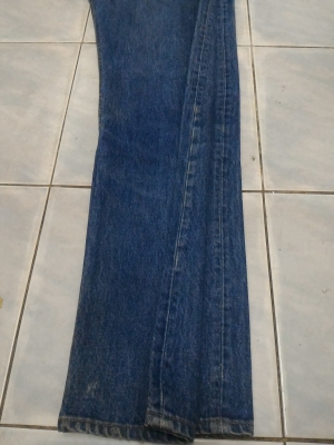 445-ยีนส์Levi's 501 ผ้าทราย ของแท้ มือสอง เอว 33 ยาว 30 เนื้อทรายสวย ตะเข็บสวย