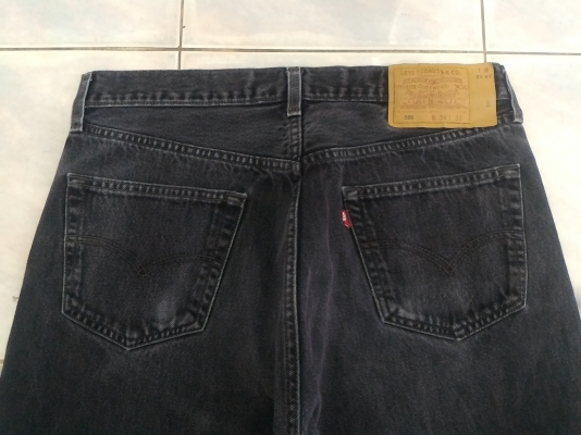 358-ยีนส์Levi's 501 ผ้าทราย ของแท้ มือสอง เอว 35 ยาว 30 เนื้อทรายสวย ตะเข็บสวย