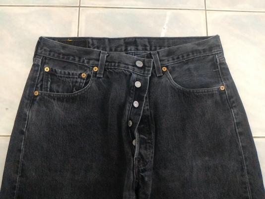 358-ยีนส์Levi's 501 ผ้าทราย ของแท้ มือสอง เอว 35 ยาว 30 เนื้อทรายสวย ตะเข็บสวย