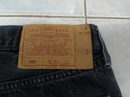 358-ยีนส์Levi's 501 ผ้าทราย ของแท้ มือสอง เอว 35 ยาว 30 เนื้อทรายสวย ตะเข็บสวย