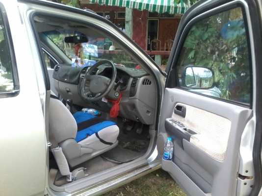 ISUZU 4ประตู เคริ่อง 2500CC เกียร์ธรรมดา ปี2005 ระบบไฟฟ้าทั้งคัน เลขไมค์260000กว่า รถไม่เคยชนหนัก สภาพเดิม สวย สนใจนัดดูรถได้ รถอยู่เพชรบูรณ์ อ.หล่มเก่า