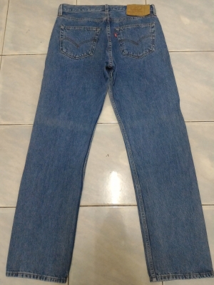 021-ยีนส์Levi's 501 ผ้าทราย ของแท้ มือสอง เอว 34 ยาว 30 เนื้อทรายสวย ตะเข็บสวย