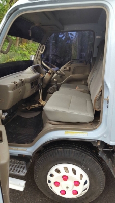 รถอีซูซู 6 ล้อดั้ม NKR 88 แรงม้า. ปี 40.    สนใจติดต่อ  081 - 6079515