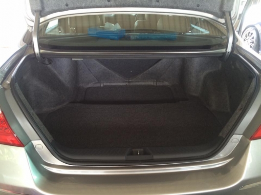 ขาย accord g7 ตัวสุดท้ายไฟท้ายสามเหลี่ยม สีเทา ปี07 เครื่อง K20 รุ่นนี้ออกน้อยหายาก ขาย accord g7 ตัวสุดท้ายไฟท้ายสามเหลี่ยม สีเทา ปี07 เครื่อง K20 รุ่นนี้ออกน้อยหายาก