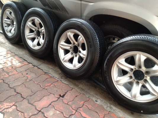 ขายล้อเล็บเหยี่ยวแท้ Isuzu 4 WD พร้อมยาง 215 70 16