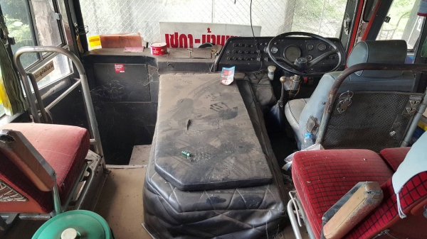 ขาย รถแอร์ ป.2 เครื่องหน้า ยาว 11.50 เมตร คัสซี BENZ เครื่อง PE6 260 แรงม้า ช่วงล่าง NISSAN แอร์แขวน เบรคทิฟฟี่ ทะเบียนพร้อมโอน ขาย รถแอร์ ป.2 เครื่องหน้า ยาว 11.50 เมตร คัสซี BENZ เครื่อง PE6 260 แรงม้า ช่วงล่าง NISSAN แอร์แขวน เบรคทิฟฟี่ ทะเบียนพร้อมโอน