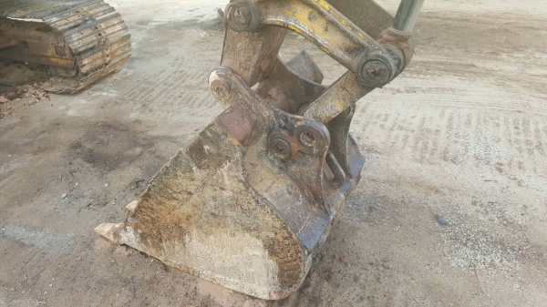 ขาย แบคโฮ KOMATSU PC60-1 เอกสารใบซื้อขาย ราคาถูกครับ