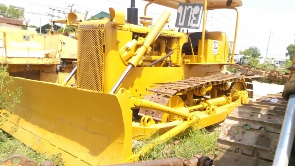 ขายรถแทรกเตอร์ CAT-D-5 D ตีนไก่ ช่วงล่างเช็คใหม่หมดพร้อมใช้เหมาะสำหรับดันลุกรังราคาไม่แพง