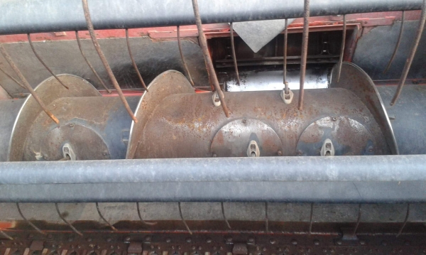 ขายรถเกี่ยวข้าวคูโบต้า DC 68 g  ปี 54  ถูกสุดๆ  งดต่อรอง  250,000 บาท