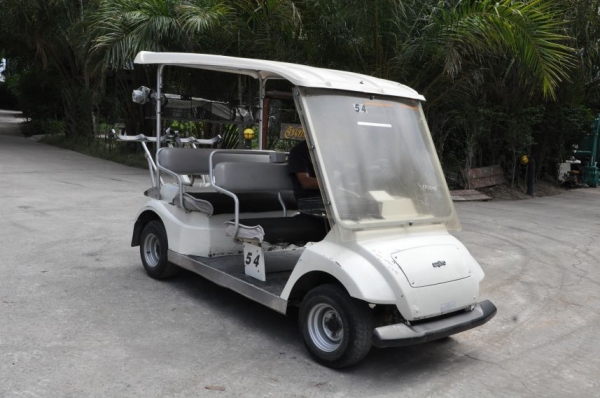 ขายรถกอล์ฟ sanyo4ที่นั่ง สภาพเดิมๆจากญีปุ่นยังไม่เคยใช้ในไทย48,000เท่านั้น
