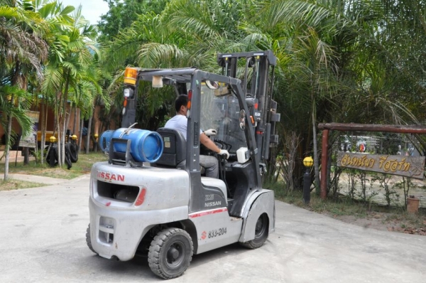 ((ลดกระหน่ำ))ขายFORKLIFT NISSAN FG25 ใหม่สุด(2.5ตัน)(งาหมุน) เสา3เมตร สวยเดิมจากญี่ปุ่น ยังไม่เคยใช้ในไทย 199,000เท่านั้น!!