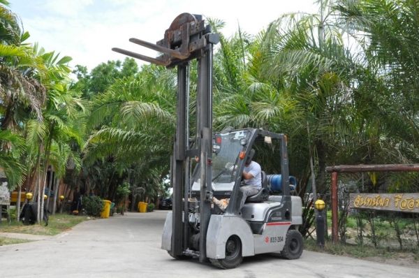 ((ลดกระหน่ำ))ขายFORKLIFT NISSAN FG25 ใหม่สุด(2.5ตัน)(งาหมุน) เสา3เมตร สวยเดิมจากญี่ปุ่น ยังไม่เคยใช้ในไทย 199,000เท่านั้น!!