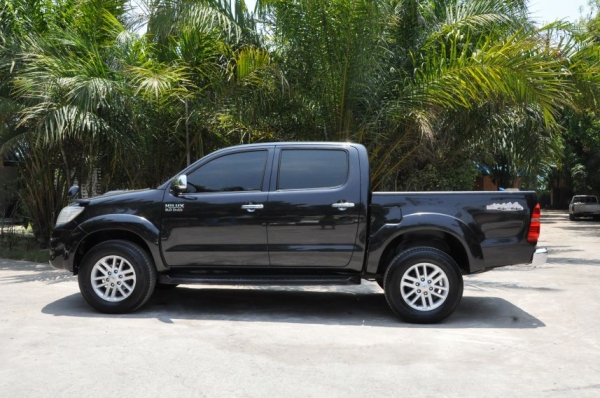 ขายTOYOTA VIGO4x4 4WD 4ประตู ปี2006 หาอยู่รับรองไม่ผิดหวัง 420,000บาท