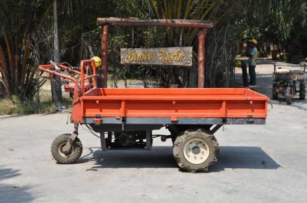 ขายรถบรรทุก5ล้อ kawasaki มีเกียร์ สภาพ เดิมญี่ปุ่น อะเนคประสงค์ 12,500เท่านั้น!!