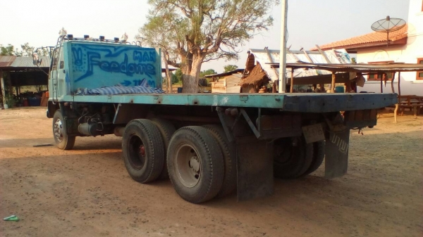 ร้อกเล็ก FVZ175แรงม้า เพลาเดียว แท้โรงงานพื้นเรียบยางใหม่คัสซีสวยทั้งเส้นเครื่องกิ๊ป.พ.เวอร์แอร์