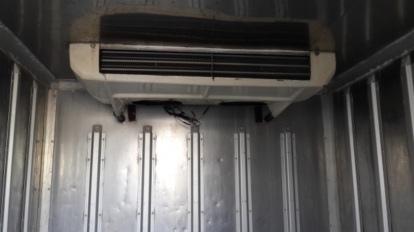 ขายรถตู้เย็น สภาพดี ทำอุณหภูมิ-10 องศา ตู้สแตนเลส ตู้มีหลายใบหลายขนาด ขายรถตู้เย็น สภาพดี ทำอุณหภูมิ-10 องศา ตู้สแตนเลส ตู้มีหลายใบหลายขนาด