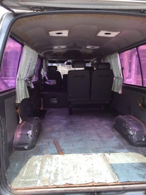 รถตู้พวงมลัยเพาเวอ ดีเซล 2L รถตู้พวงมลัยเพาเวอ ดีเซล 2L