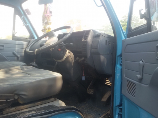 ขาย 6  isuzu NKR 110แรง รถห้างแท้ เกียร์สั้นแท้ ปี38 ตัวสุดท้าย สวยๆ ยกหัวได้ เครื่องดีมาก แห้งๆ ไม่มีเยิ้ม ยางสวยๆ6เส้น แชสซีสสวยเดิมทั้งเส้น ช่วงล่างแน่น ซื้อไปใช้งานได้ลย เล่มทะบียนพร้อมโอนทั่วไทย