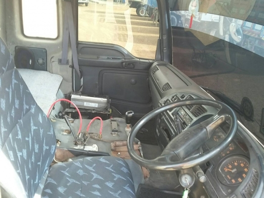 ฟรีดาวน์ISUZU GXZ320/ปี47(วางเครื่องจีน)หางสามมิตร2เพลาไม่ดั้ม