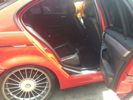 ขายจร้าาาาา BMW 318 IA E46 เครือง 1.8 ปี2002จด2005 สีแดง ขายตามสภาพ ราคาต่อรองได้ รถมีเก็บรายละเอียดนิดหน่อยคะ ตอนนี้รถพร้อมใช้