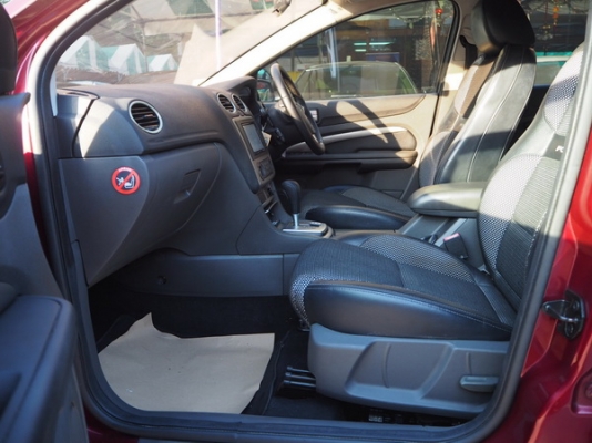 FORD FOCUS 2.0S SPORT 5DR AT ปี 2007 FORD FOCUS 2.0S SPORT 5DR AT ปี 2007