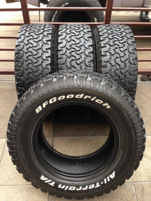 ยาง All BF Goodrich 285 65 18 ปลายปี12 ดอกเต็มติดหนวดใช้งานน้อย ราคาไม่แพง