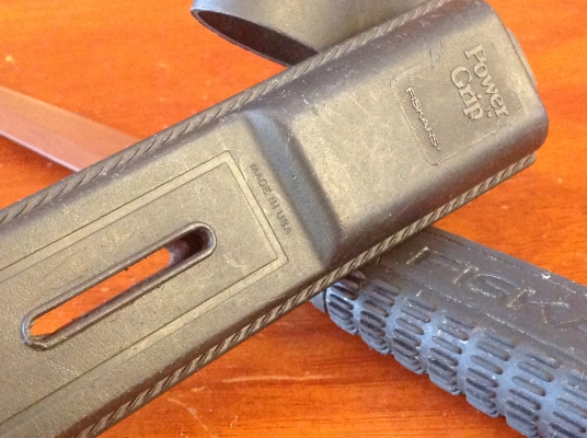 ขายมีดแล่ปลา Vintage Power Grip Fiskars มีที่ลับมีดในปอก