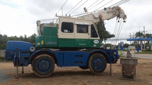 ขายรถเครนKATO KR10HM มีเล่มทะเบียน