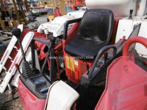 รถเกี่ยวข้าวนั่งขับ  YANMAR   Ee-55G  รหัสสินค้า : 80903671  www.nihonmono.com