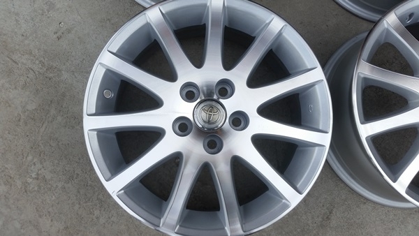 ขายล้อToyota Camry F8 ขอบ17 5รู114  4 ล้อ