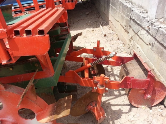 เครื่องปลูกอ้อย KMT ร่องคู่ สภาพดีมาก เดิมๆ