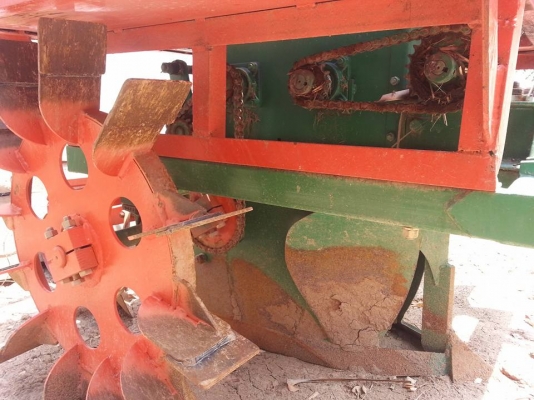 เครื่องปลูกอ้อย KMT ร่องคู่ สภาพดีมาก เดิมๆ