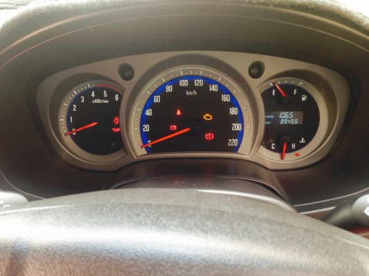 ISUZU Hi-Lander 2.5 iTEQ Space Cab สีเงิน ปี 2011 เจ้าของขายเอง