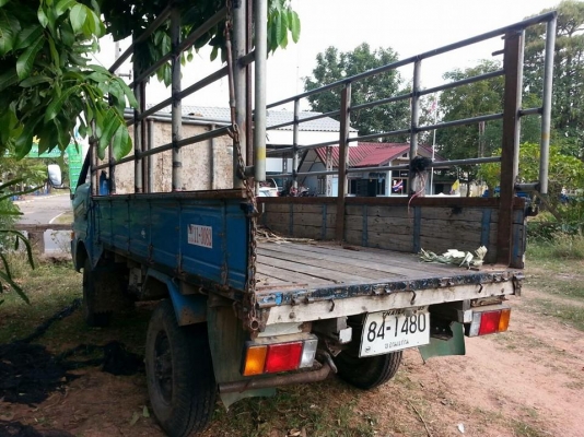 ขายรถ4ล้อ TL85แรง ยาว3.20เมตร เครื่องดีแคชซีสวย เอกสารพร้อมโอน สนใจโทร 090-8588220คุณนะ 093-3258446คุณบิว หรือเข้าดูสินค้าอื่นๆได้ที่ www.narong2truck.com หรือ www.truck.in.th/498 หรือเพจFacebook ณรงค์ ซื้อขายรถมือสอง (เว็บไซต์ส่วนตัว) หรือFacebook คุณนะ