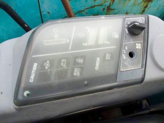 KOMATSU 30-7 ขนาดPC-30 <คอลโทนสั้นปั๊มนิ้ว>รถเก่านอกแท้มีเอกสารใบอินวอย☎️ติดต่อ 085-5632278 (ราคาต่อรองได้)