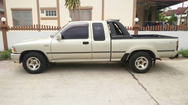 รถบ้านแท้ โตโยต้าไมตี้เอ็กแค๊ป ตัวพิเศษ ลักจูลี่ 2.5 SGL ปี 39 โฉมโปร่งท้ายแท้ รถบ้านแท้ โตโยต้าไมตี้เอ็กแค๊ป ตัวพิเศษ ลักจูลี่ 2.5 SGL ปี 39 โฉมโปร่งท้ายแท้