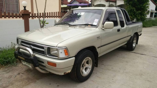 รถบ้านแท้ โตโยต้าไมตี้เอ็กแค๊ป ตัวพิเศษ ลักจูลี่ 2.5 SGL ปี 39 โฉมโปร่งท้ายแท้