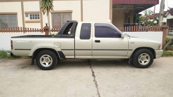 รถบ้านแท้ โตโยต้าไมตี้เอ็กแค๊ป ตัวพิเศษ ลักจูลี่ 2.5 SGL ปี 39 โฉมโปร่งท้ายแท้ รถบ้านแท้ โตโยต้าไมตี้เอ็กแค๊ป ตัวพิเศษ ลักจูลี่ 2.5 SGL ปี 39 โฉมโปร่งท้ายแท้