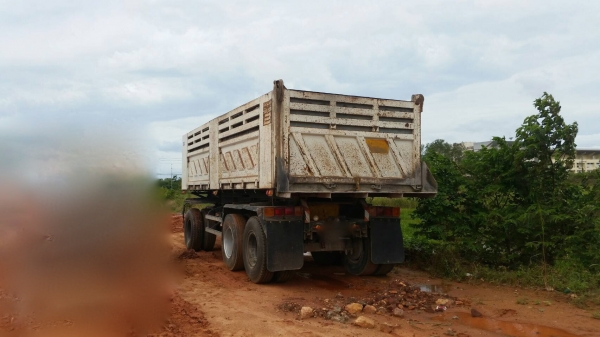 ขายหางพ่วง  สามมิต  3  เพลา. แท้  ปี 50.    สนใจติดต่อ  081 - 6079515