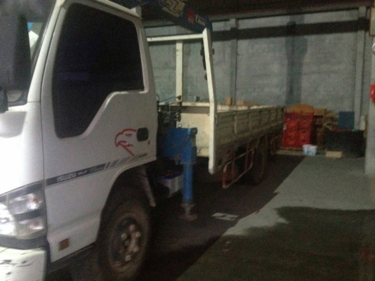 รถอีซูซุ 6 ล้อ NQR ติดเครน 3 ตัน. / 175 แรงม้า.  ปี 50.     สนใจติดต่อ  081 - 6079515