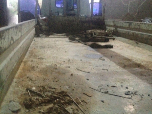 รถอีซูซุ 6 ล้อ NQR ติดเครน 3 ตัน. / 175 แรงม้า.  ปี 50.     สนใจติดต่อ  081 - 6079515