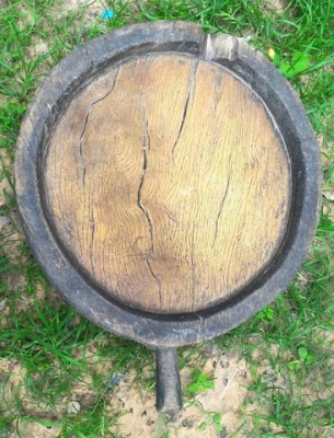 กระโบมโบราณตัวใหญ่ T02 งานแกะสลักมือ ใช้ส่ายข้าวเหนียว น้ำหนักมาก งานไม้อิสานใต้แท้ มีชิ้นเดียวในโลก