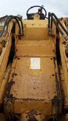 รถตักล้อยาง 910 - กรองเดียว 40Y - รถพร้อมใช้ แต่ - รถเบรกไม่อยู่ ต้องทำ - เก็บเบรกนิดหน่อย