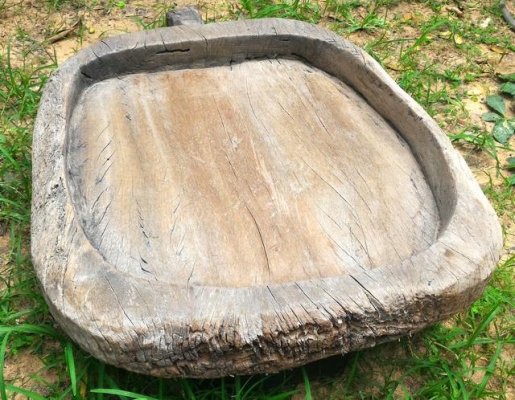 กระโบมโบราณตัวใหญ่ T03 งานแกะสลักมือ ใช้ส่ายข้าวเหนียว น้ำหนักมาก งานไม้อิสานใต้แท้ มีชิ้นเดียวในโลก